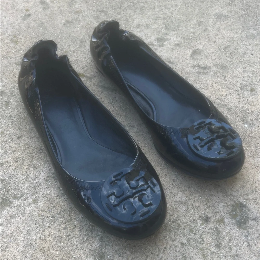 Tory Burch Black Patent Signature Logo Ballet Flats Women's Size 9